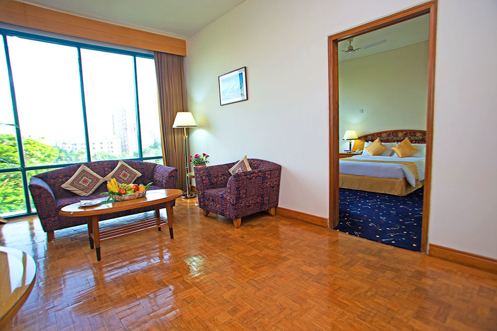 Hotel Lake Castle - Parkview Dháka Exteriér fotografie